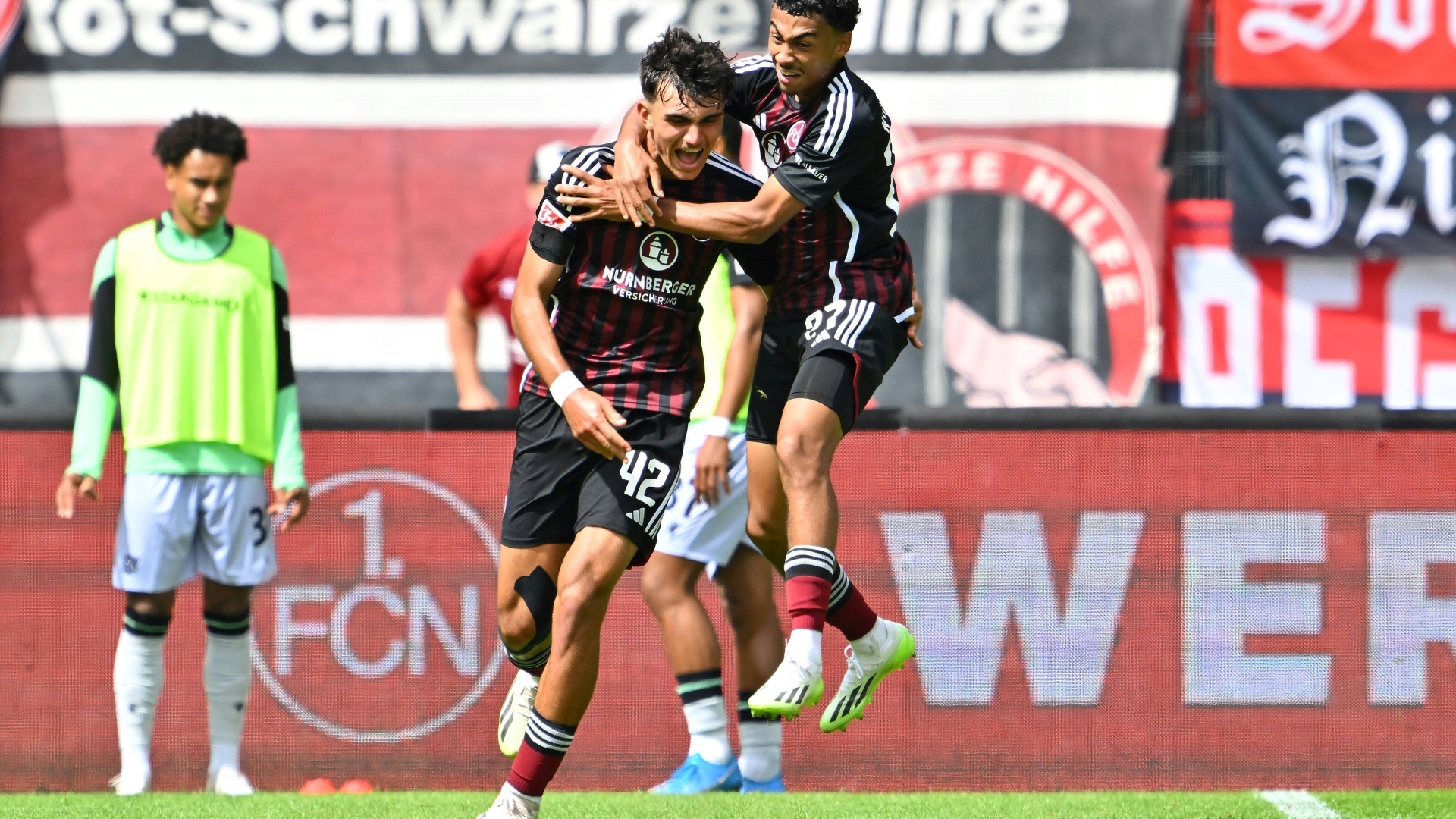 Club dreht 0:2 Rückstand und sichert sich einen Punkt