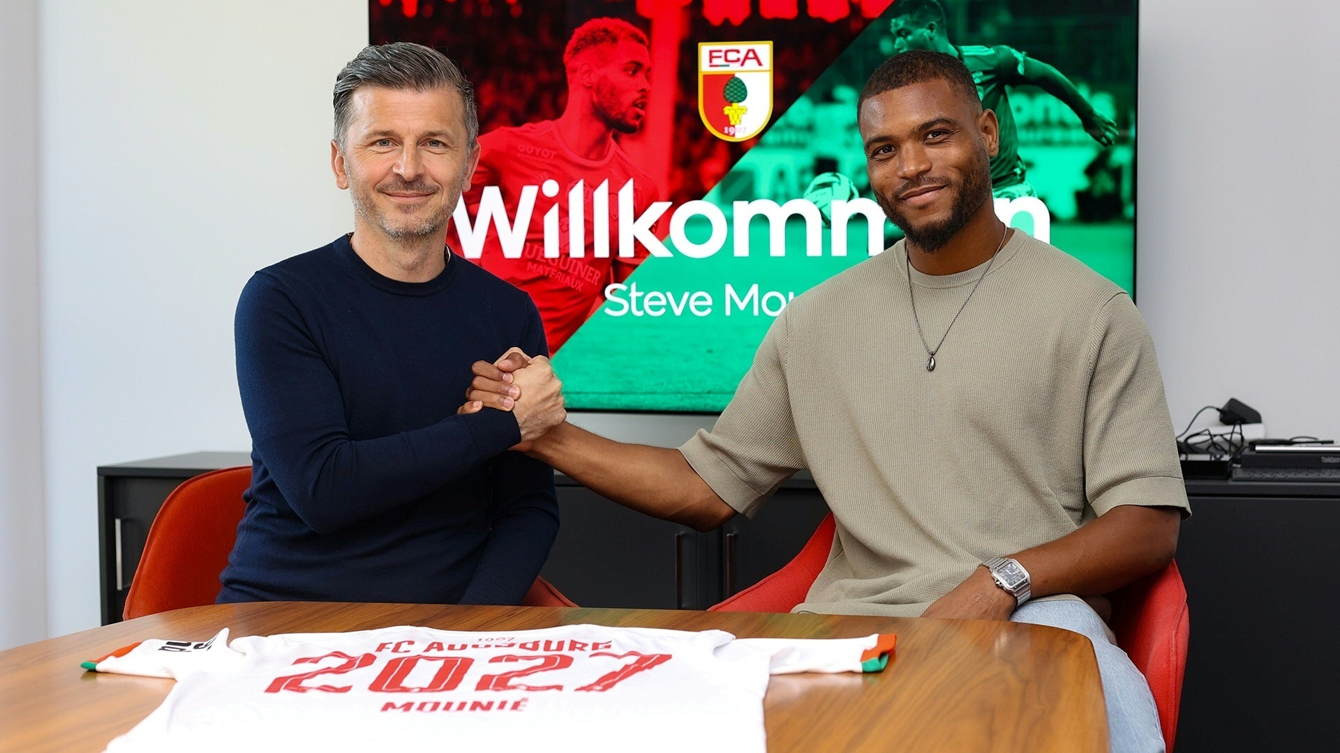 Steve Mounie kommt von Stade Brest nach Augsburg