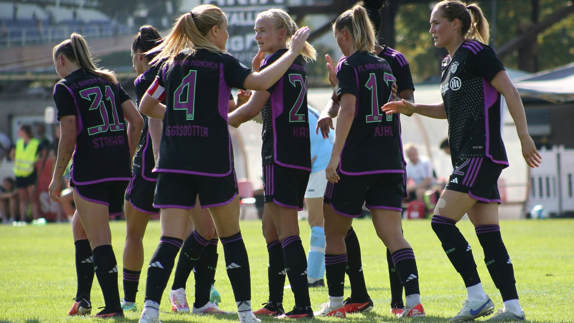 Die Bayern-Frauen peilen die Titelverteidigung an