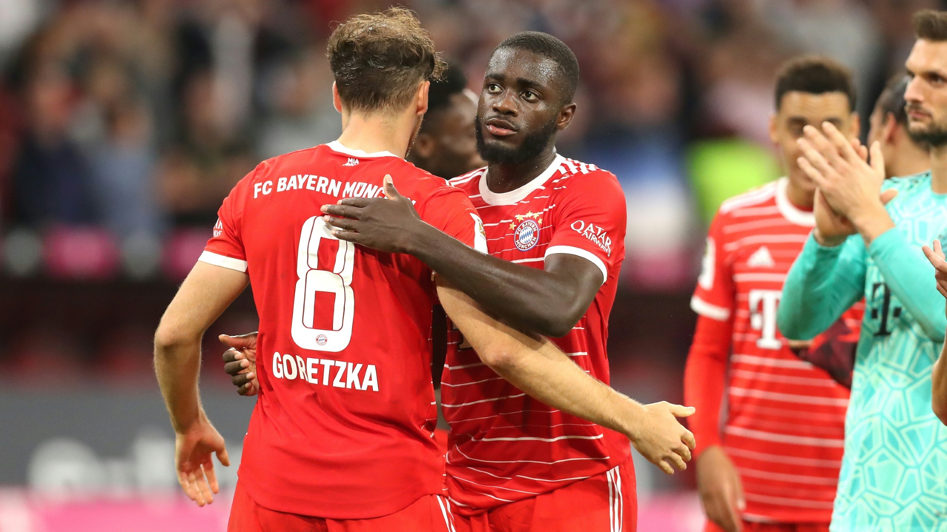 Upamecano und Goretzka spielen von Beginn an