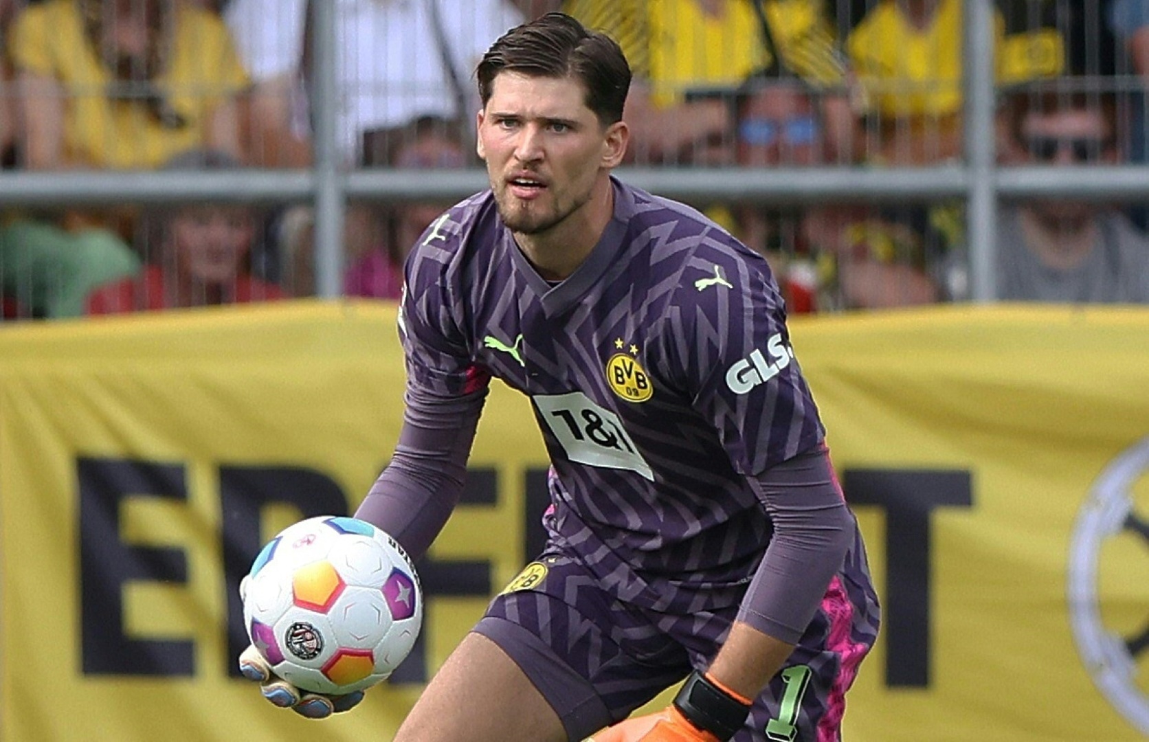 Gregor Kobels Vertrag beim BVB läuft noch bis 2026