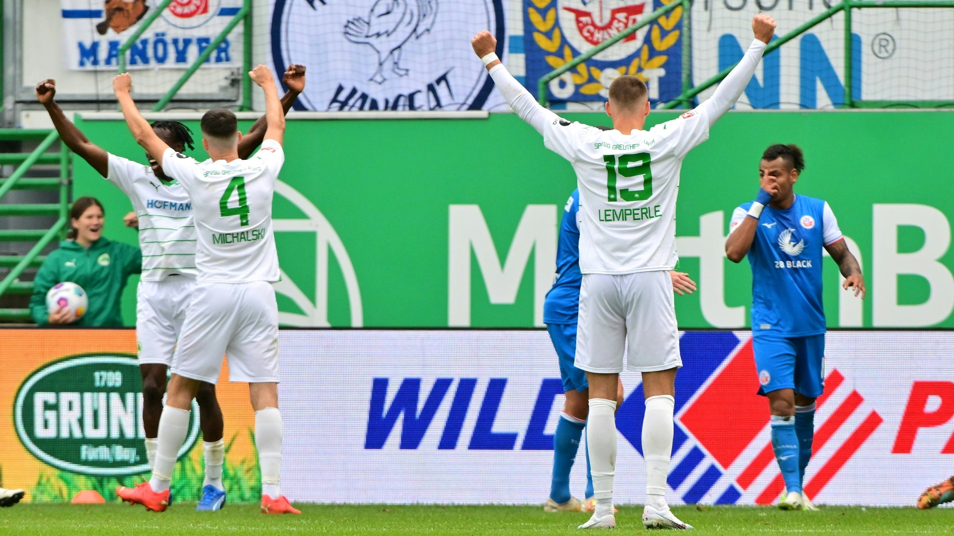 Fürth gewinnt gegen Rostock