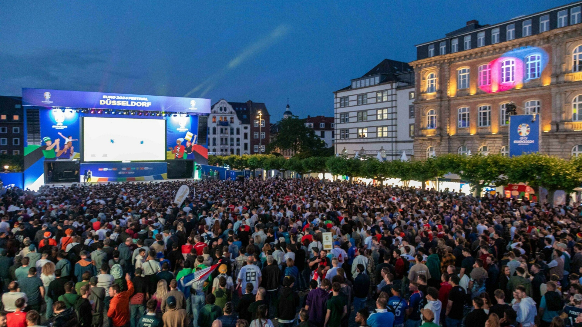 Die Fan-Zonen in Düsseldorf bleiben Dienstag geschlossen