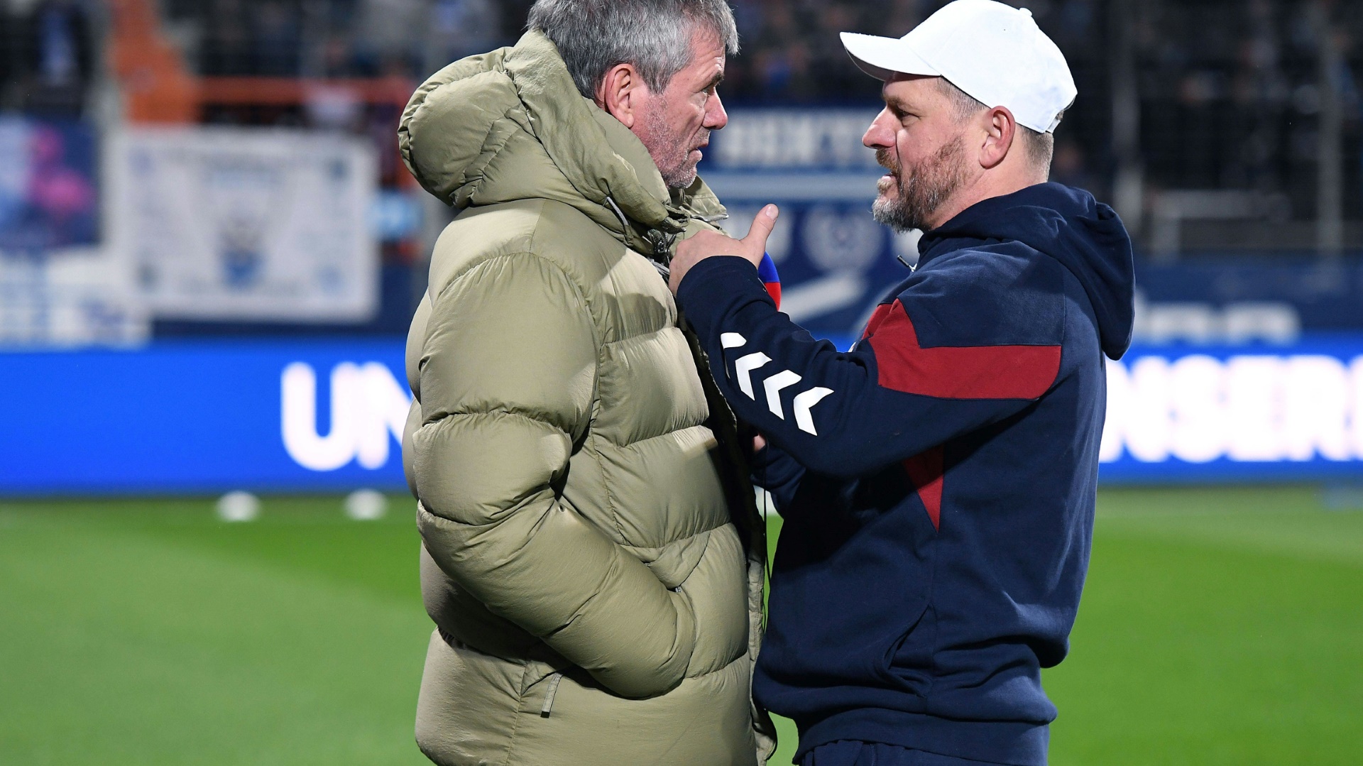 Friedhelm Funkel (l.) mit Kölns Coach Steffen Baumgart