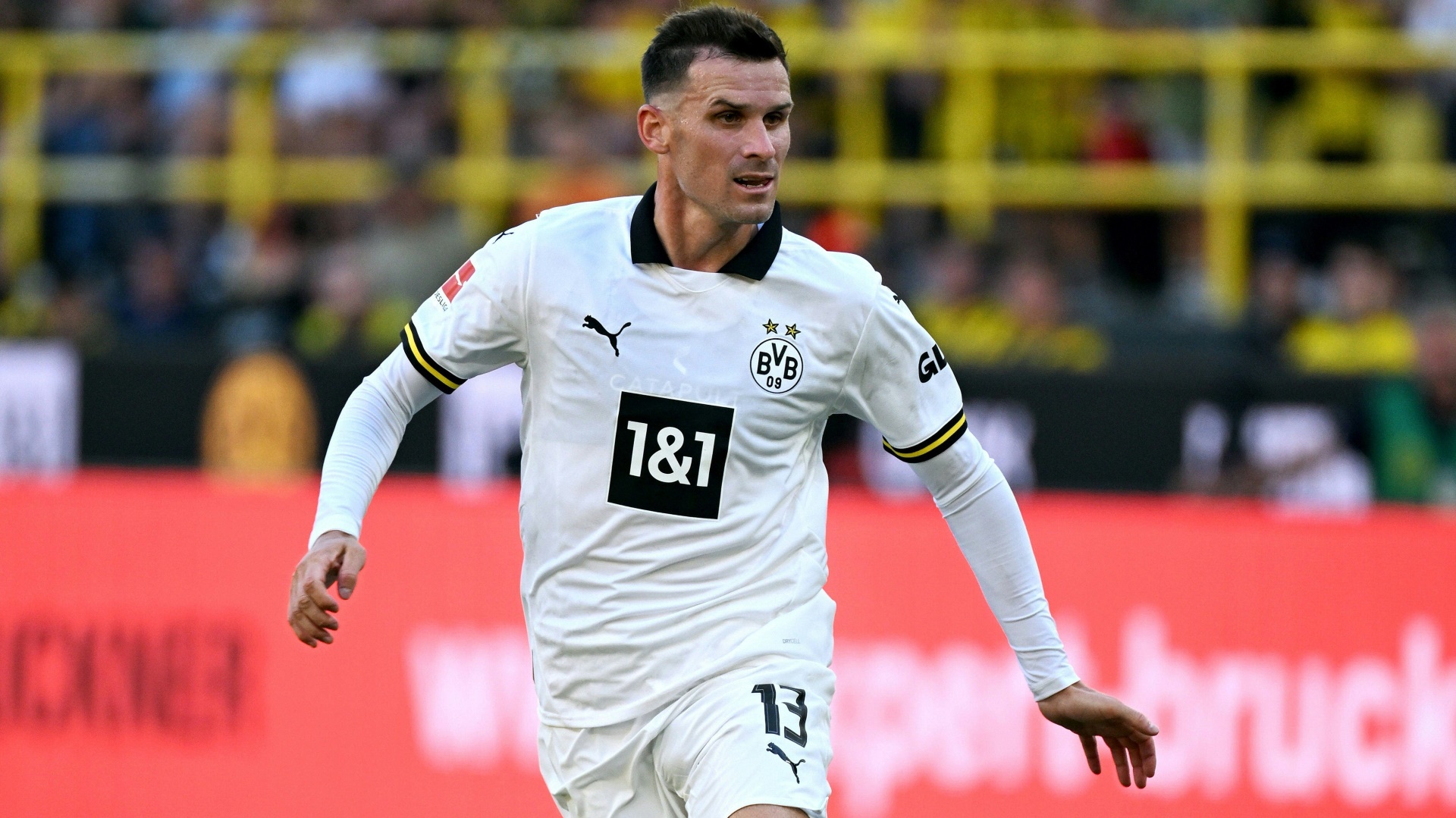 Pascal Groß feiert sein Startelf-Debüt für den BVB