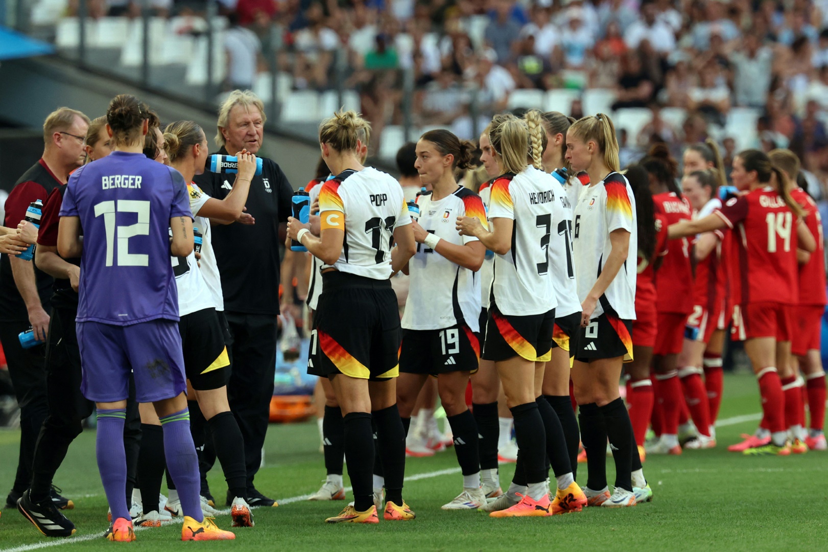 Die DFB-Frauen wollen ins Finale von Paris