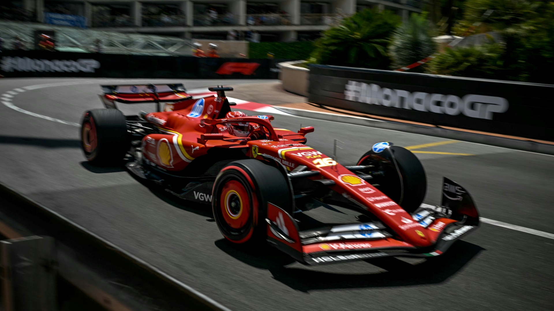 Charles Leclerc kennt sich aus in Monaco