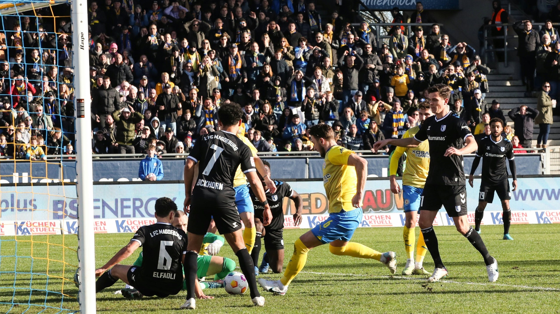 Ermin Bicakcic trifft zum 1:0 für Braunschweig