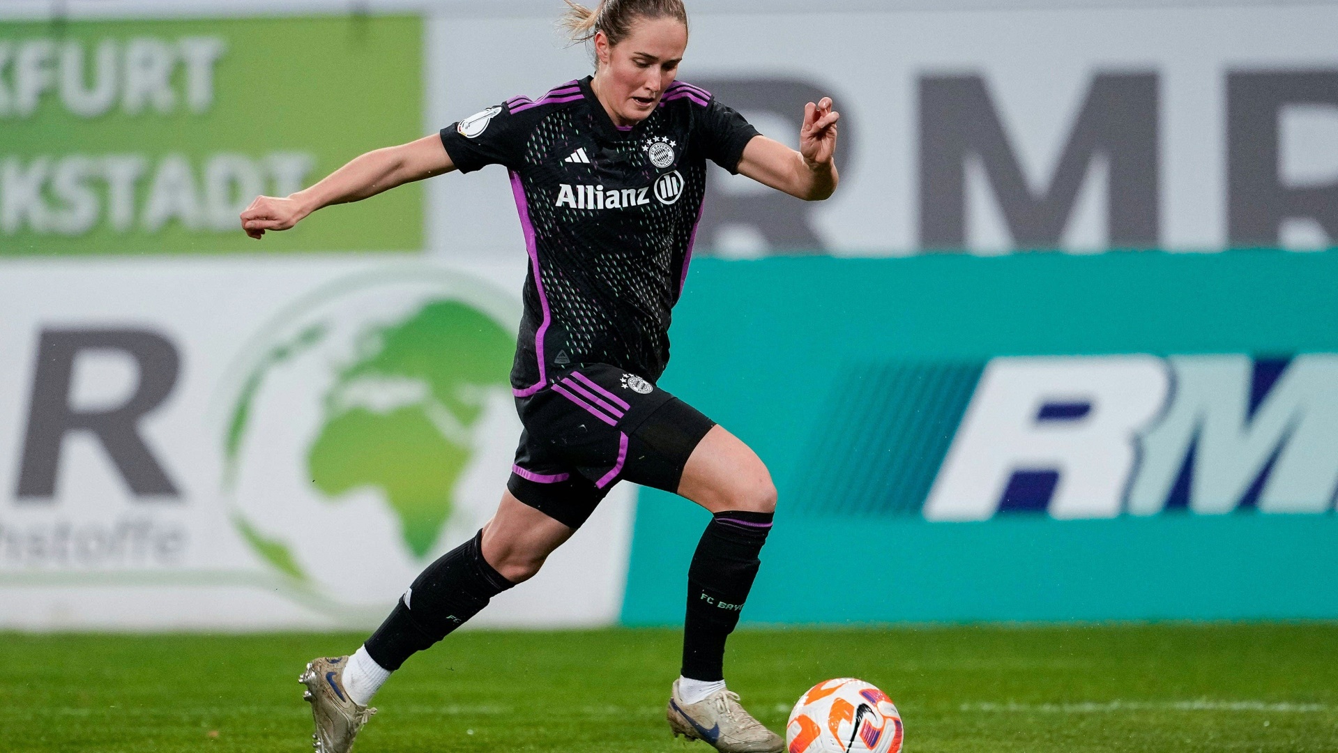 Sydney Lohmann bleibt den Bayern treu