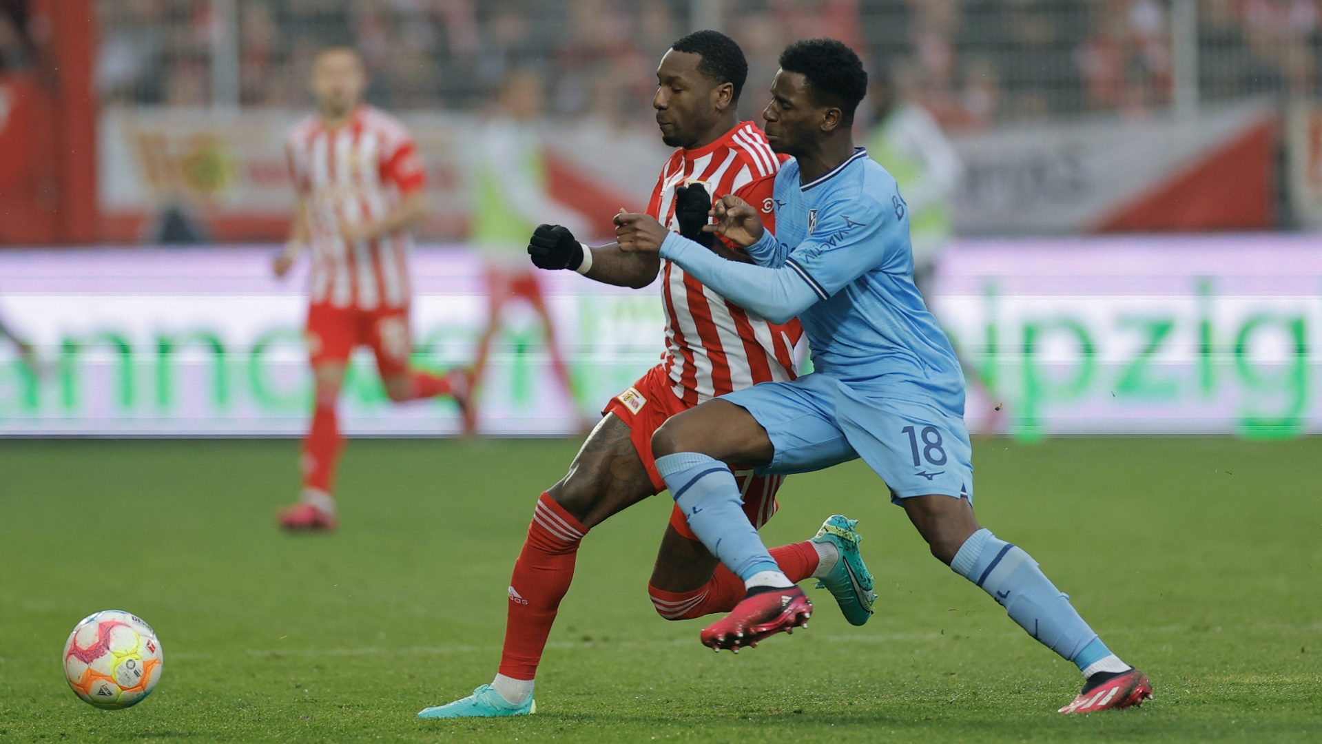 20 Bundesligaeinsätze für Bochum: Jordi Osei-Tutu (r.)