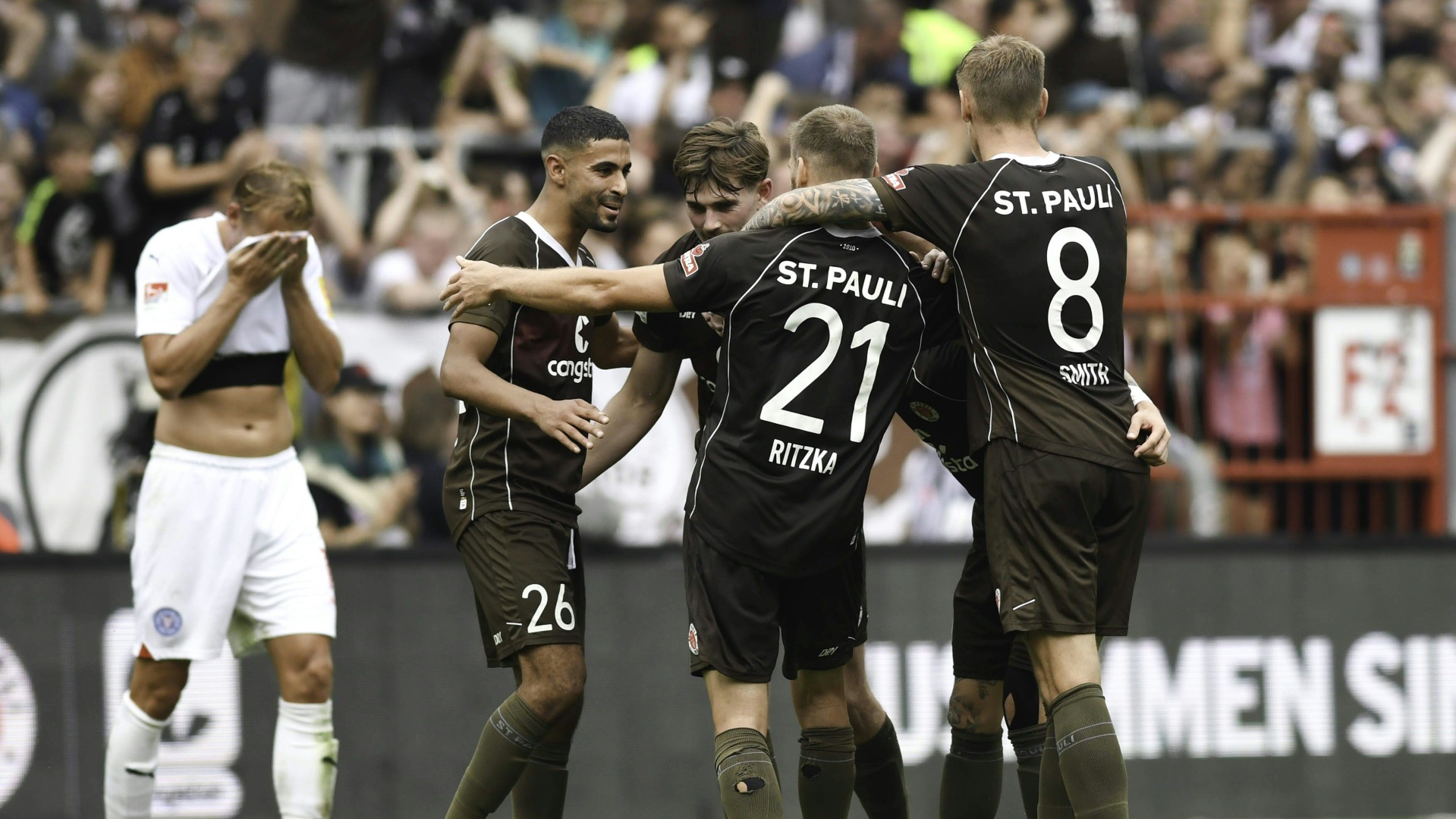 St. Pauli feiert Heimsieg über Kiel