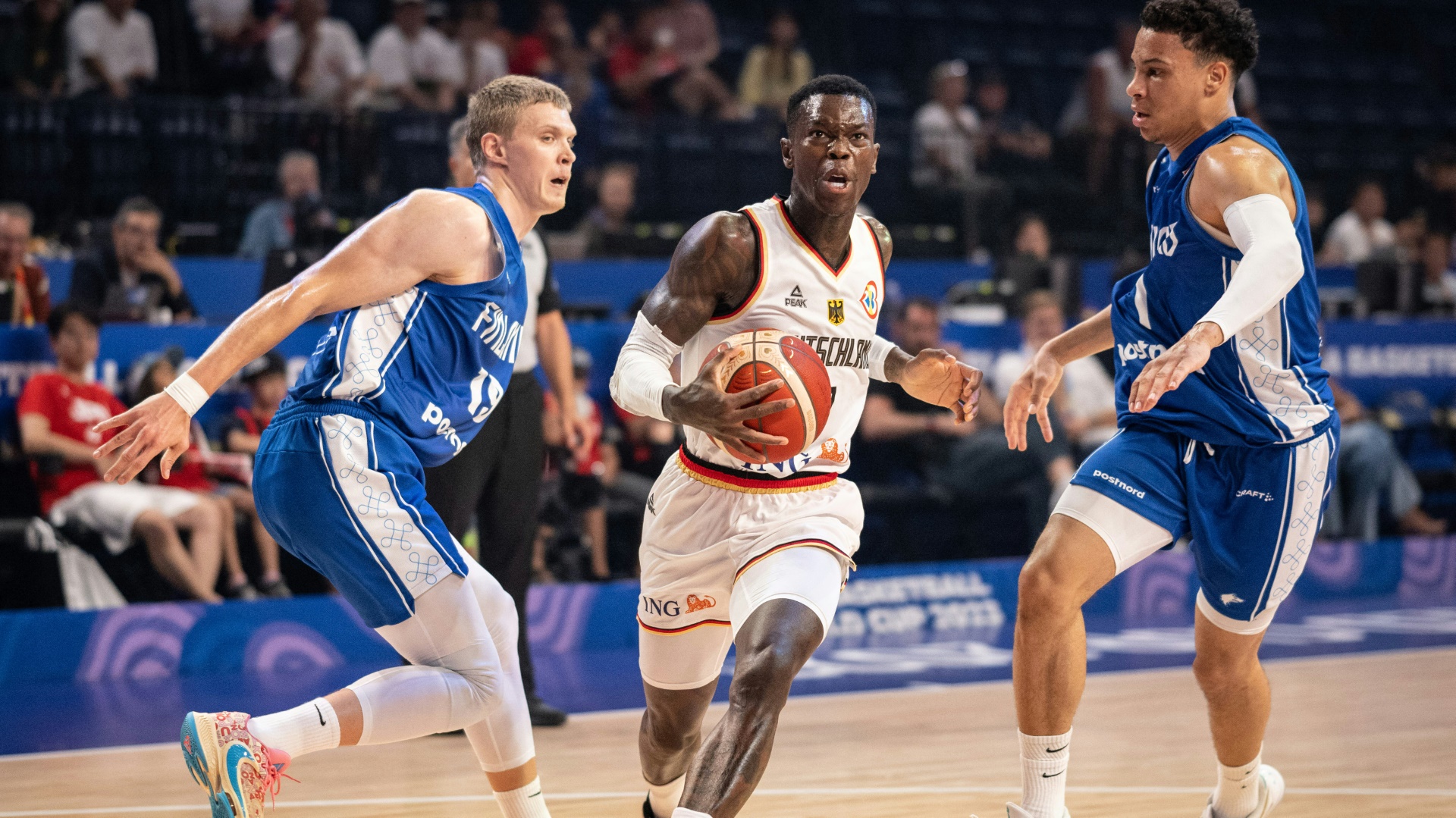 Deutschlands Basketballer gewinnen auch gegen Finnland