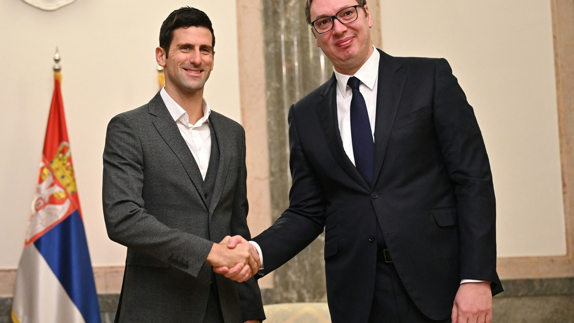 Verstehen sich: Novak Djokovic (l.) und Aleksandar Vucic