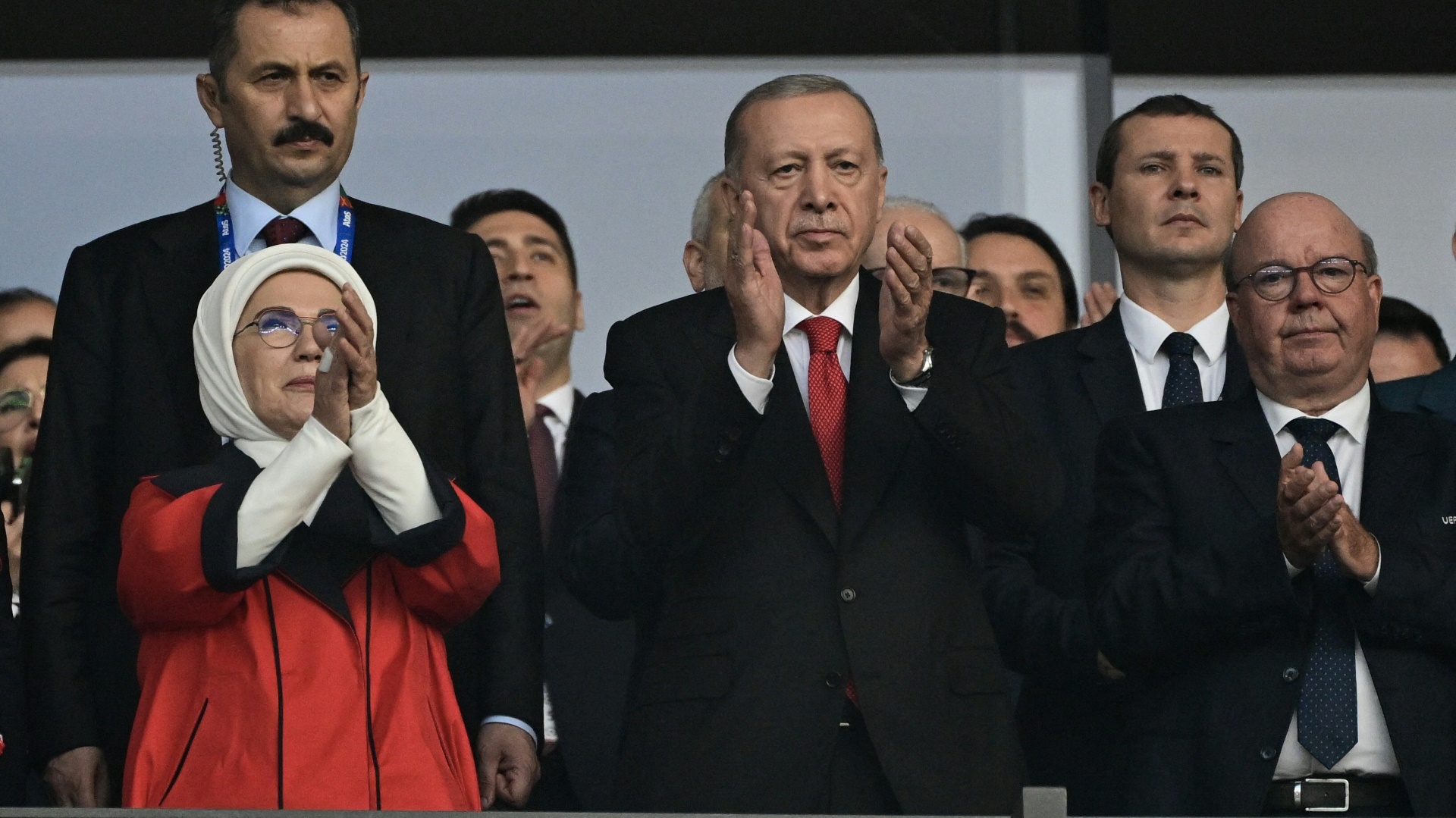 Erdogan mit seiner Frau Emine beim Viertelfinale