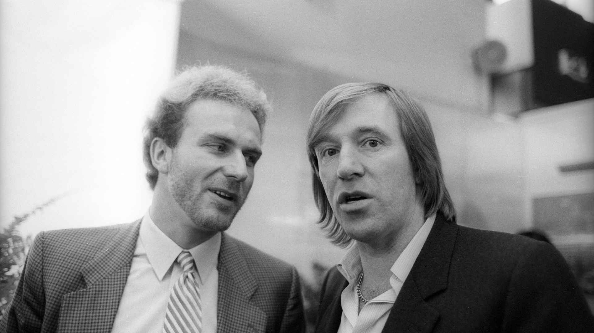 Rummenigge (l.) und Günter Netzer im Jahr 1984