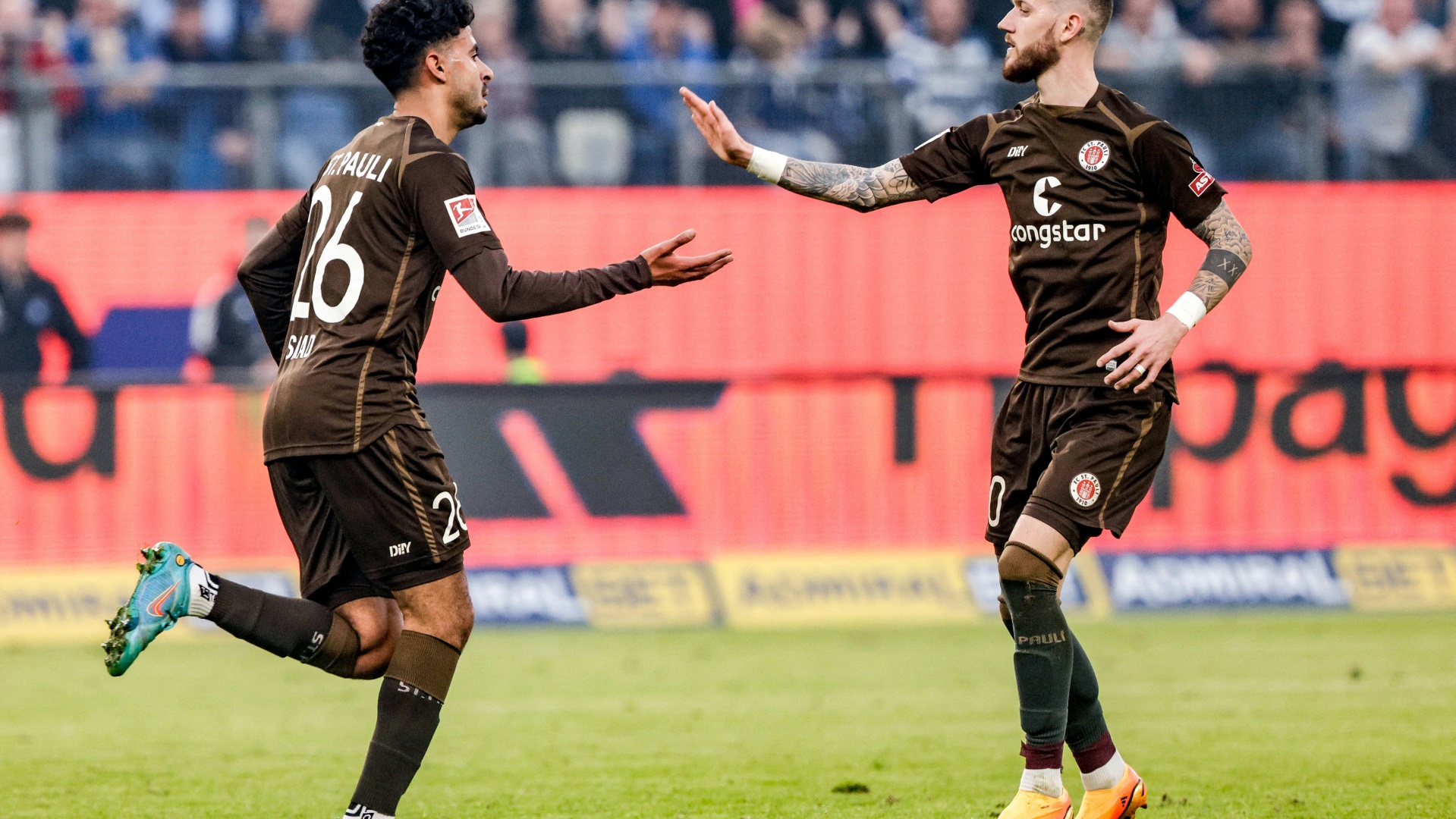 Marcel Hartel (r.) verlässt den FC St. Pauli