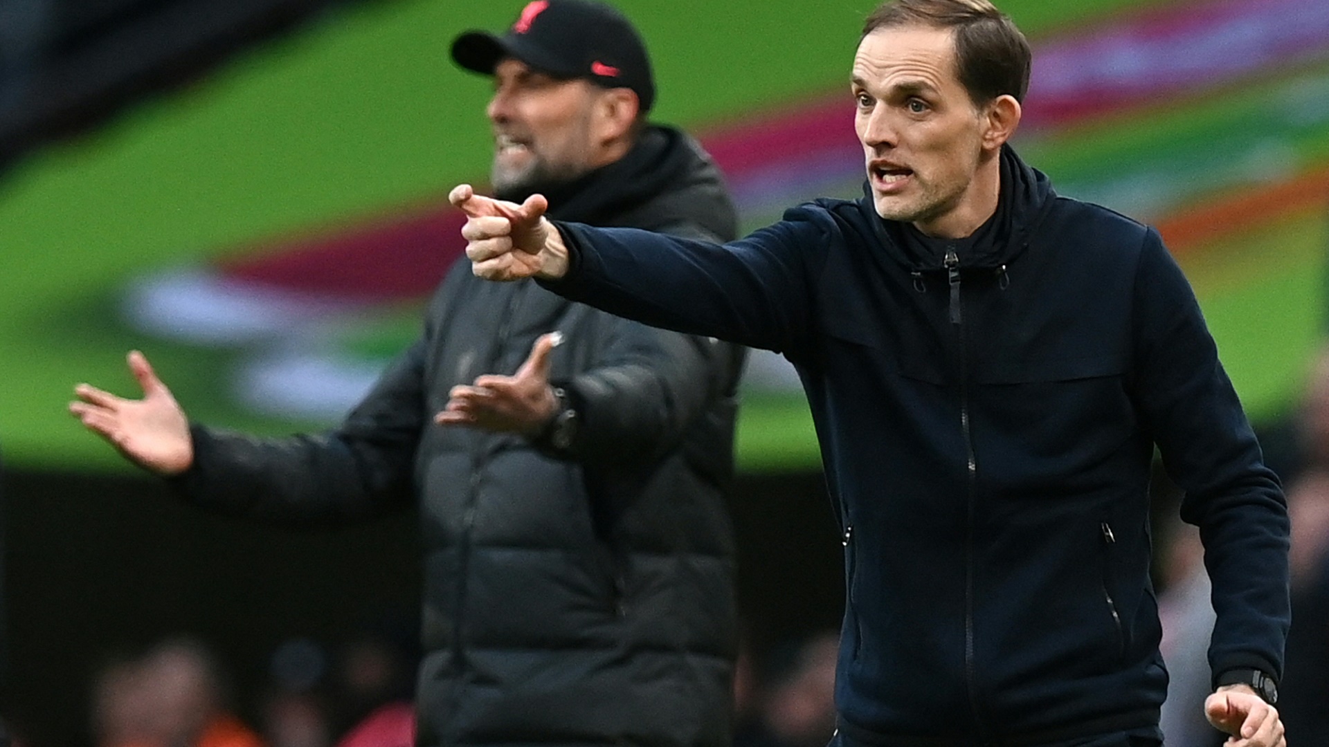 Thomas Tuchel (r.) zollt Jürgen Klopp Respekt