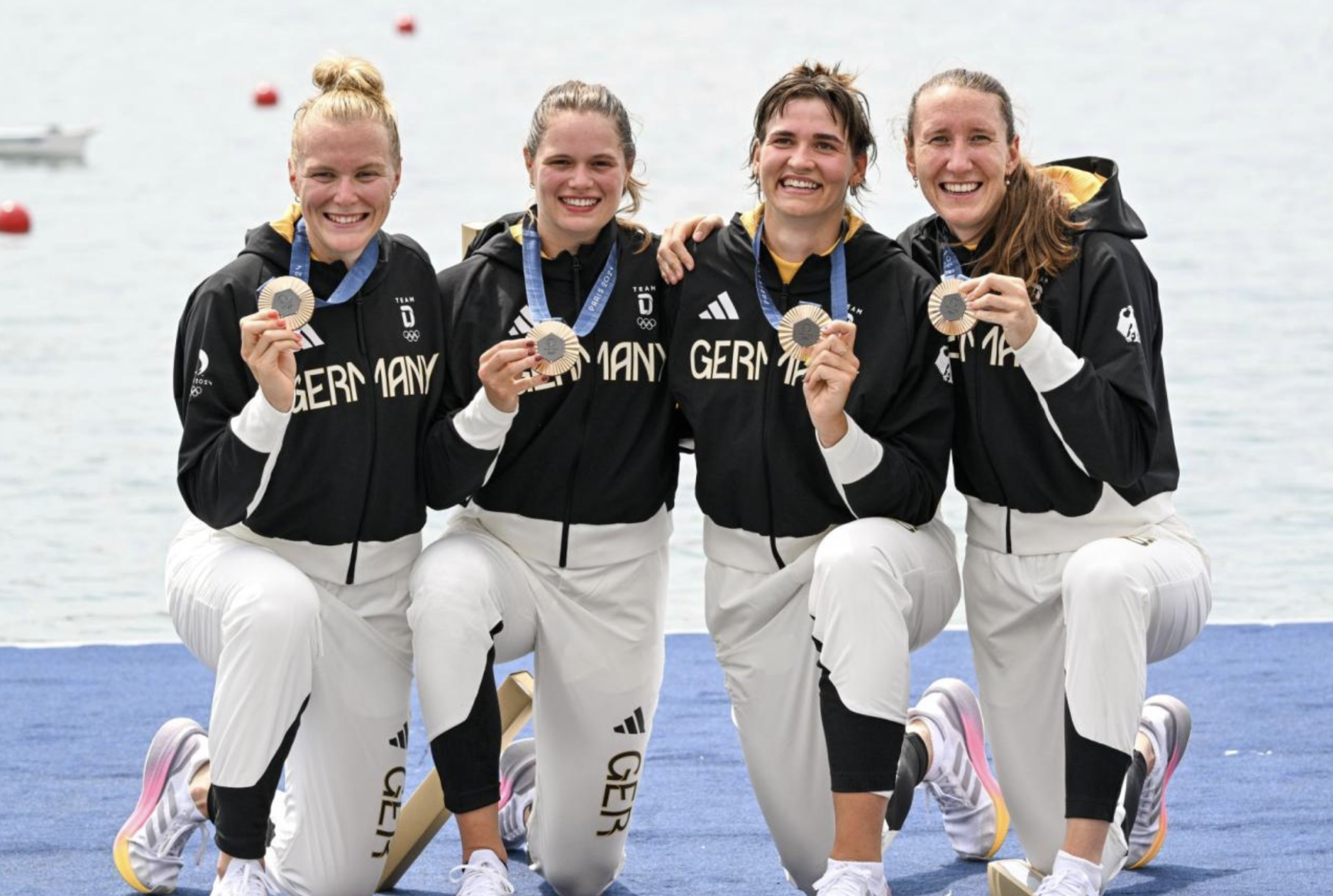 Pia Greiten, Tabea Schendekehl, Maren Völz und Leonie Menzel 