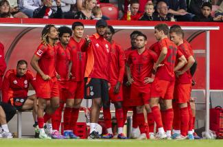 FC Bayern mit Trainer Vincent Kompany